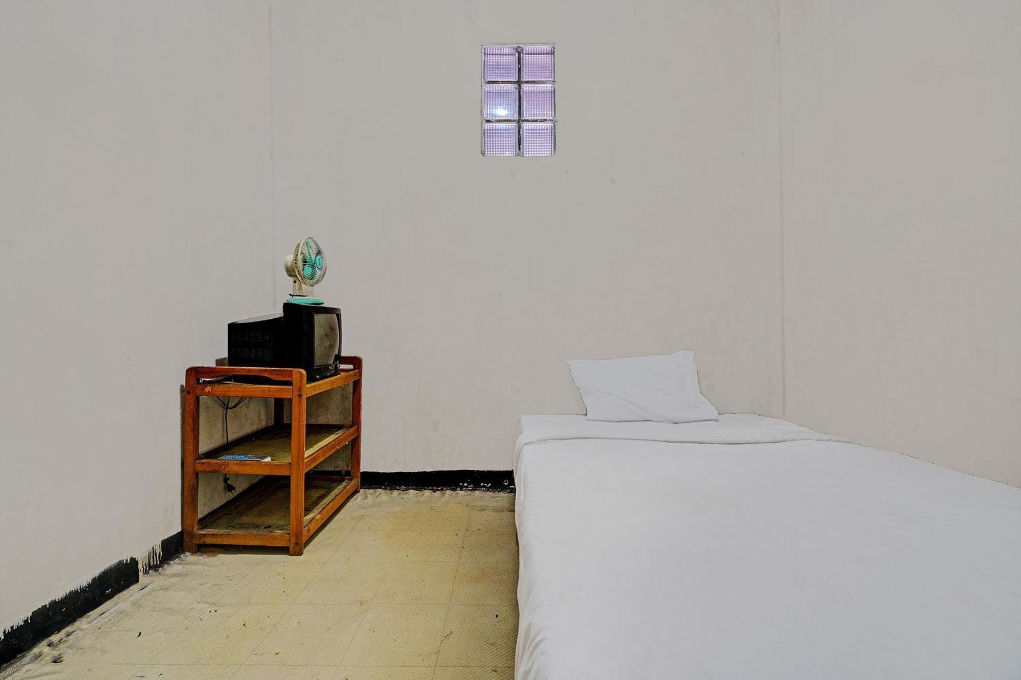 Oyo Life 92709 Kost Teras Cikapundung Syariah Hotel Bandung Exterior photo